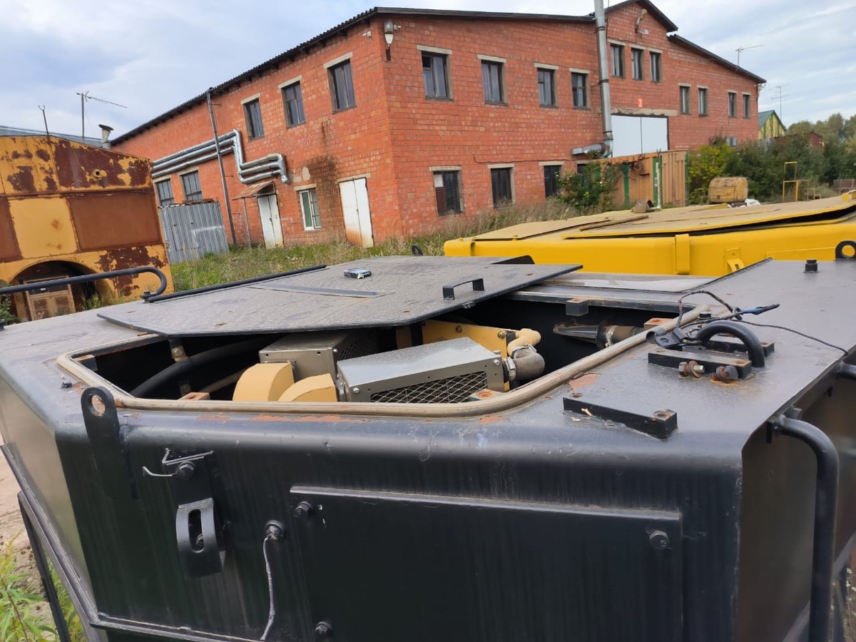 Кабина D355C Komatsu — фото 3